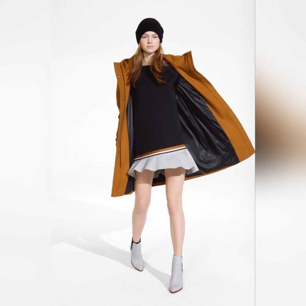 Cop.Copine  - Picture 5 of 11